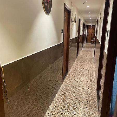 Hotel Sai Palace- Near Tata Memorial Hospital Mumbai Bagian luar foto