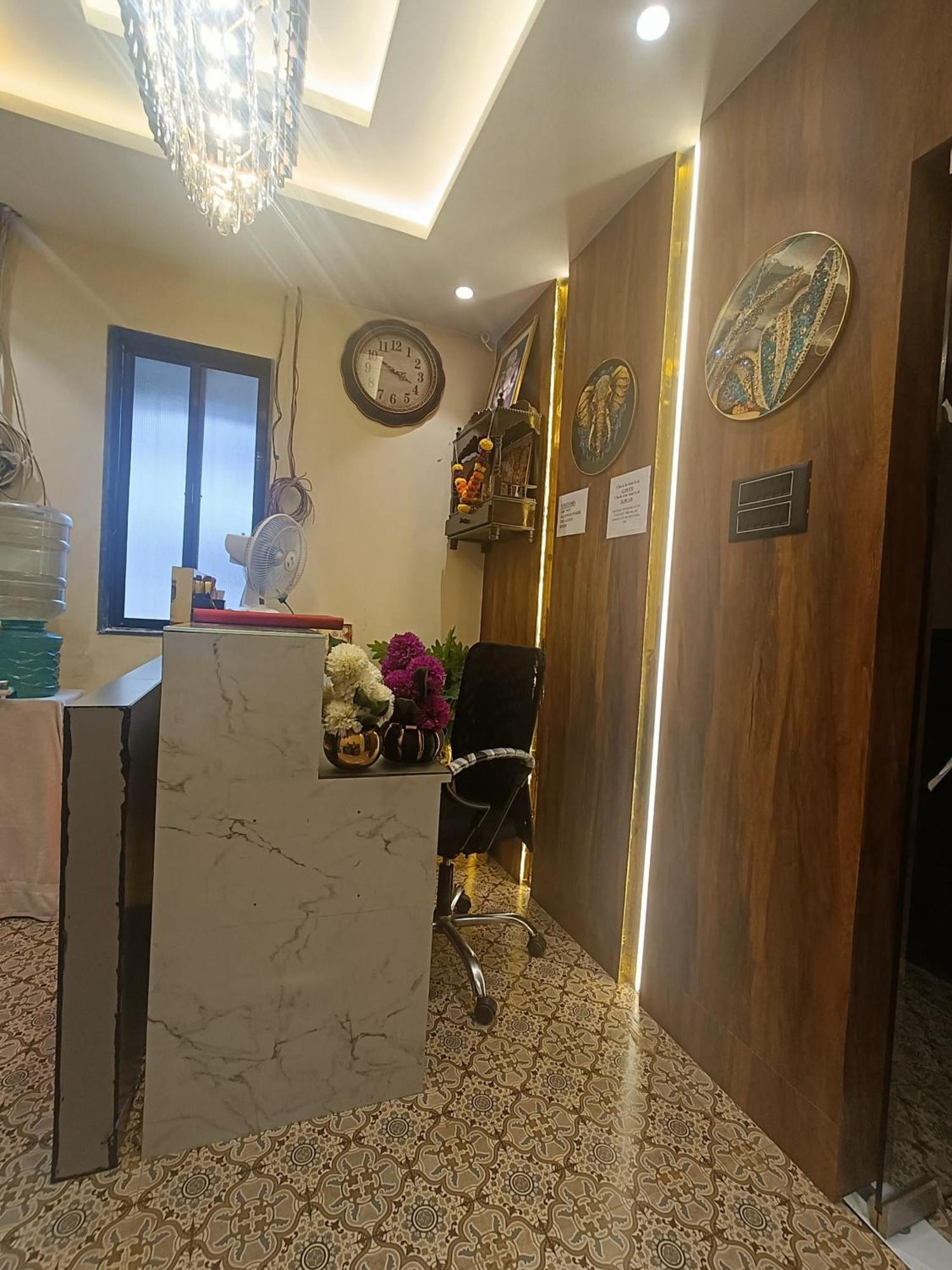 Hotel Sai Palace- Near Tata Memorial Hospital Mumbai Bagian luar foto
